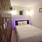 Le Sanctuaire Hirson, Privatif, Sauna شقة *