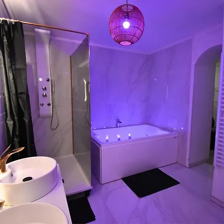 Le Sanctuaire Hirson, Privatif, Sauna Apartment