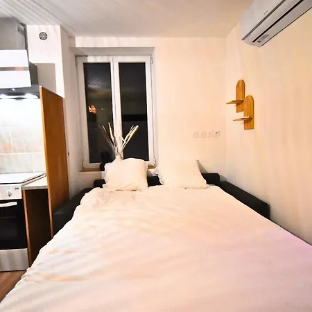 Le Sanctuaire Hirson, Privatif, Sauna Apartment Hirson